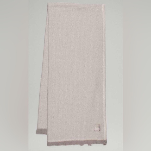 Lululemon Wool Blanket Scarf - Picture 2 of 6